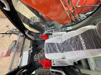 Rupsgraafmachine Doosan DX 300: afbeelding 2