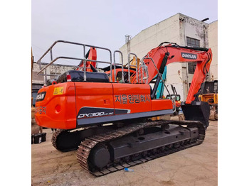Rupsgraafmachine DOOSAN DX300