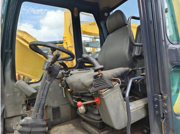 Mobiele graafmachine KOMATSU PC130: afbeelding 4