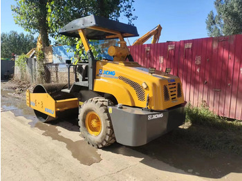 Schapenpootwals/ Grondverdichter XCMG XS60J