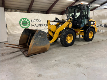 Wiellader CATERPILLAR 908M