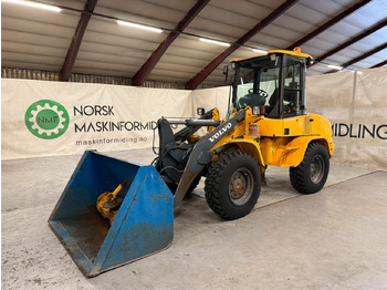 Wiellader VOLVO L30B