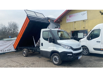 Kipper bestelwagen IVECO Daily
