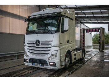 Trekker MERCEDES-BENZ Actros 1845