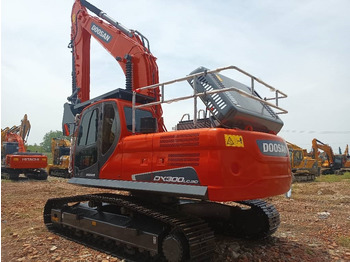 Rupsgraafmachine DOOSAN DX300