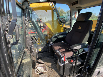 Rupsgraafmachine JCB JS220, LC, Bager: afbeelding 5