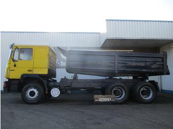 Kipper vrachtwagen MAN 26.402 6x4 , ZF Manual , Retarder , 3 Way tipper , Spring suspension: afbeelding 2