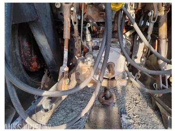 Tractor 1981 Fiat 640dt med Tømmerhenger- og kran: afbeelding 5