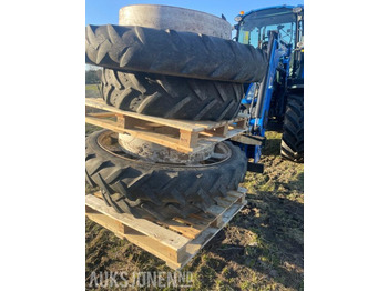 Landbouwmachine NEW HOLLAND T5000