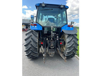Tractor New Holland TS 115: afbeelding 3 Tractor New Holland TS 115: afbeelding 3
