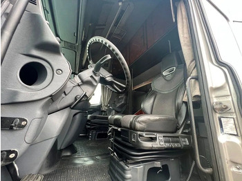 Chassis vrachtwagen Scania T124-420 Chassi No Box. Exaust Miljø filter.: afbeelding 3