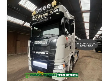 Trekker SCANIA S 540