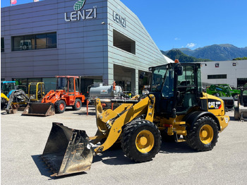 Wiellader CATERPILLAR 908M