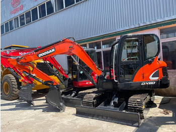 Rupsgraafmachine DOOSAN DX60