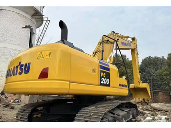 Rupsgraafmachine KOMATSU PC200-8