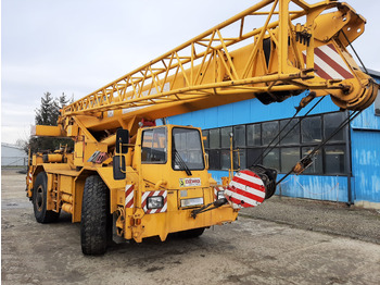 Bouwmachine LIEBHERR LTM 1030