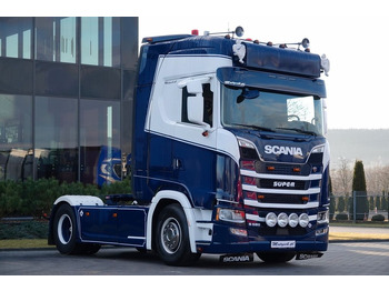 Trekker SCANIA S 580