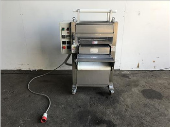 Voedselverwerkende machine