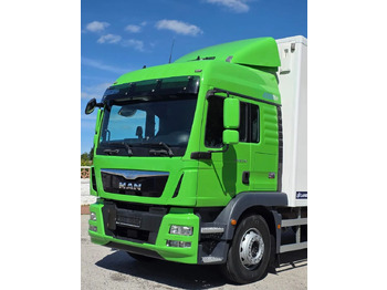 Koelwagen vrachtwagen MAN TGM 18.340 / 18.290 / 15.290 / IZOTERMA / WINDA / 19PALET /E6  / SPROWADZONY / AUTOMAT / SYPIALKA / PIERWSZY WŁAŚCICIEL / BOCZNE DRZWI / STAN BARDZO DOBRY: afbeelding 5