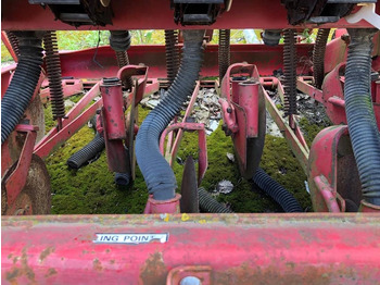 Zaaicombinatie Massey Ferguson 30: afbeelding 4 Zaaicombinatie Massey Ferguson 30: afbeelding 4