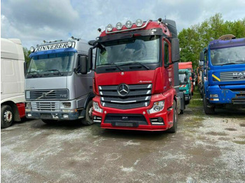 Trekker MERCEDES-BENZ Actros 1842