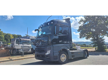 Trekker MERCEDES-BENZ Actros 1845