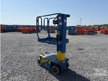 Verticale masthoogwerker JLG
