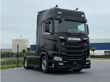 Trekker SCANIA S 580