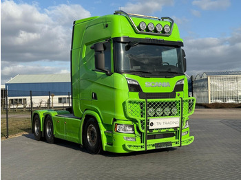 Trekker SCANIA S 730
