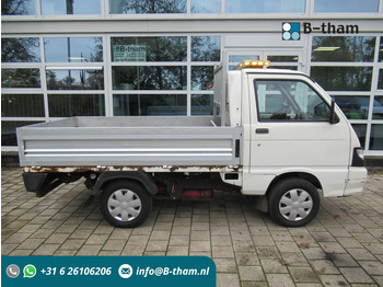 Bestelwagen met open laadbak PIAGGIO