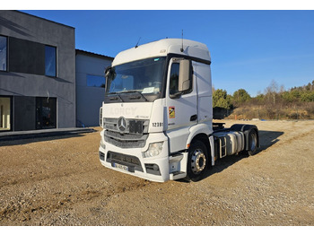Trekker MERCEDES-BENZ Actros 1843