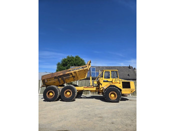Kiepwagen met knikbesturing VOLVO A25
