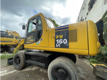 Mobiele graafmachine KOMATSU PC160