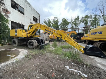 Mobiele graafmachine KOMATSU PW160