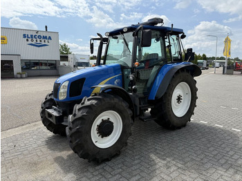 Tractor NEW HOLLAND T5000