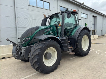 Tractor VALTRA T214