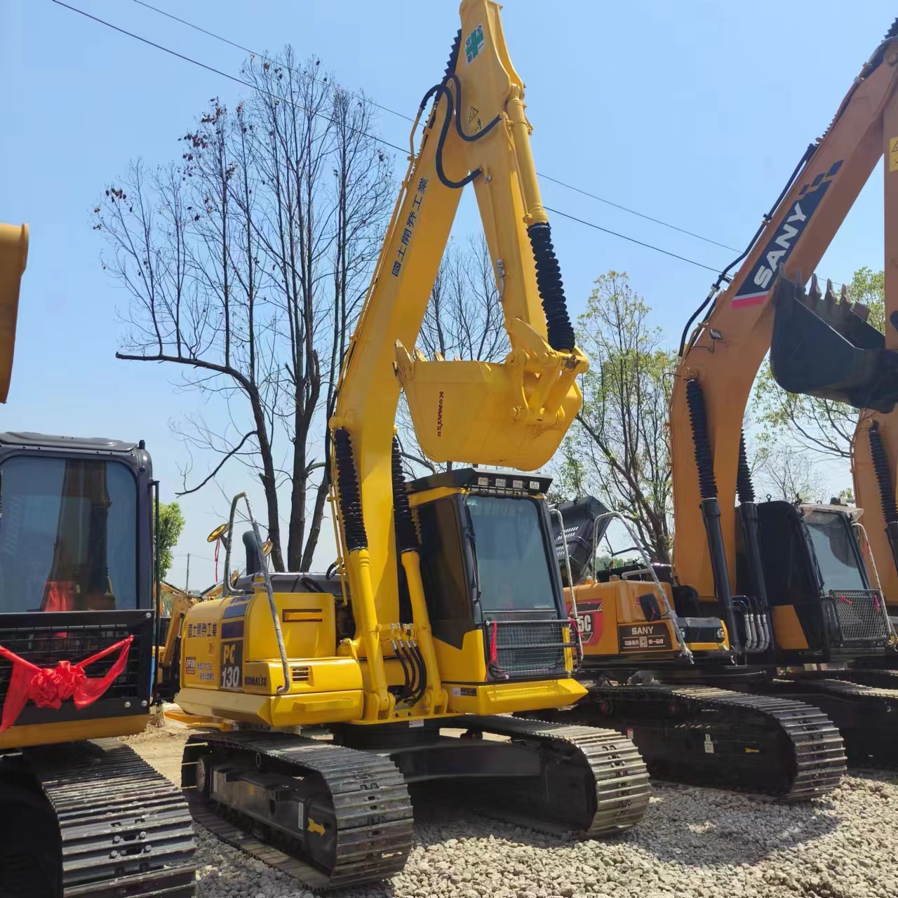 Rupsgraafmachine KOMATSU PC130
