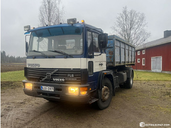 Containertransporter/ Wissellaadbak vrachtwagen VOLVO FL