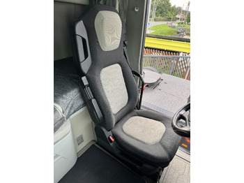 Cabine en interieur FORD