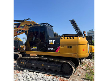 Rupsgraafmachine CATERPILLAR 320D2
