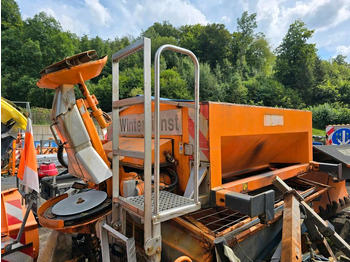 Zout/ Zandstrooier UNIMOG