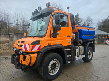 Sneeuwruimer UNIMOG