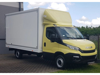 Bestelwagen gesloten laadbak IVECO Daily