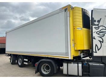 Koelwagen oplegger Krone CARRIER VECTOR 1550 / 2 OSIE / 22 PALETY / OŚ SKRĘTNA / WINDA + ROLETA !!: afbeelding 2