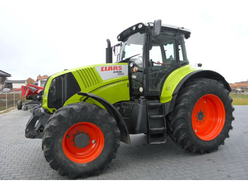 Tractor CLAAS Axion 820