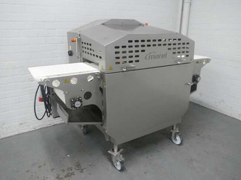 Voedselverwerkende machine