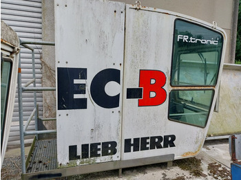Torenkraan LIEBHERR