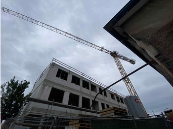 Torenkraan LIEBHERR