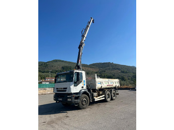 Kraanwagen IVECO Trakker