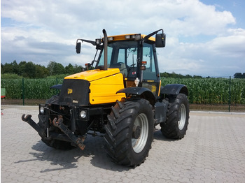 Tractor JCB